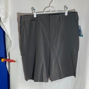Coolibar Men's Dark Gray Flat Front Shorts, Size 40
